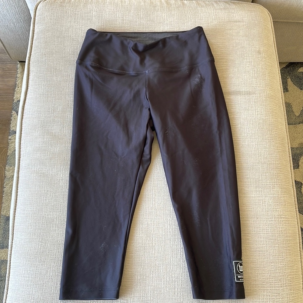 Wattie Ink running capris size S